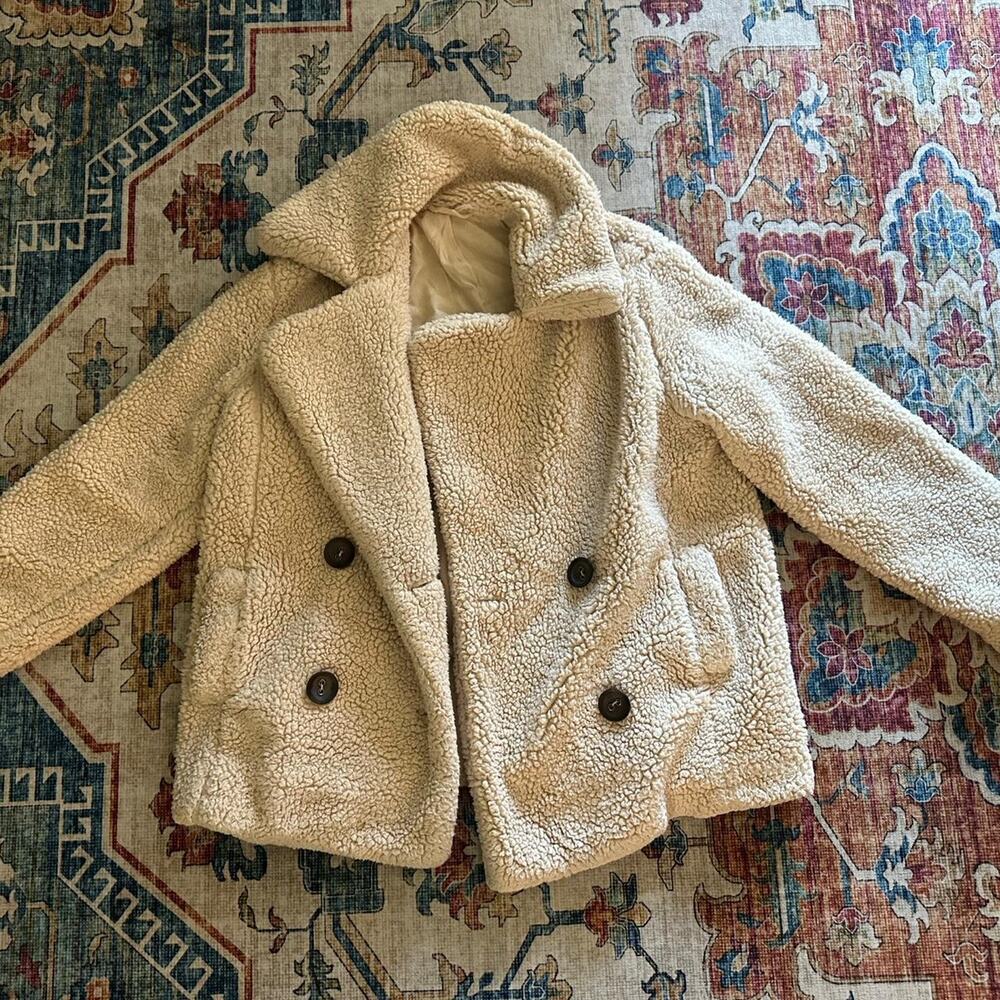 Cozy and stylish teddy sherpa